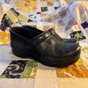 Dansko Professional Clogs - Black Tooled Leather - Women's 40